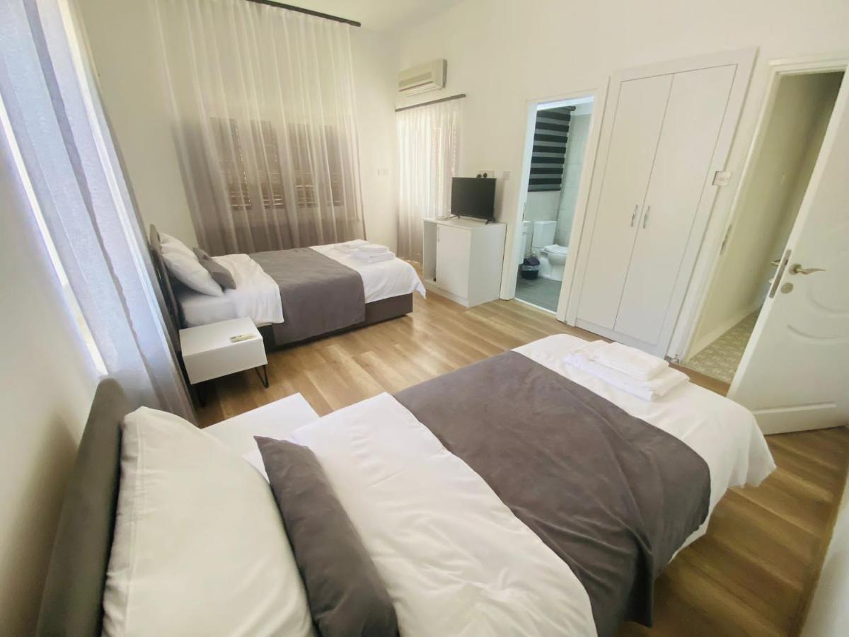 Secret Garden Guest House 02 파마구스타 외부 사진
