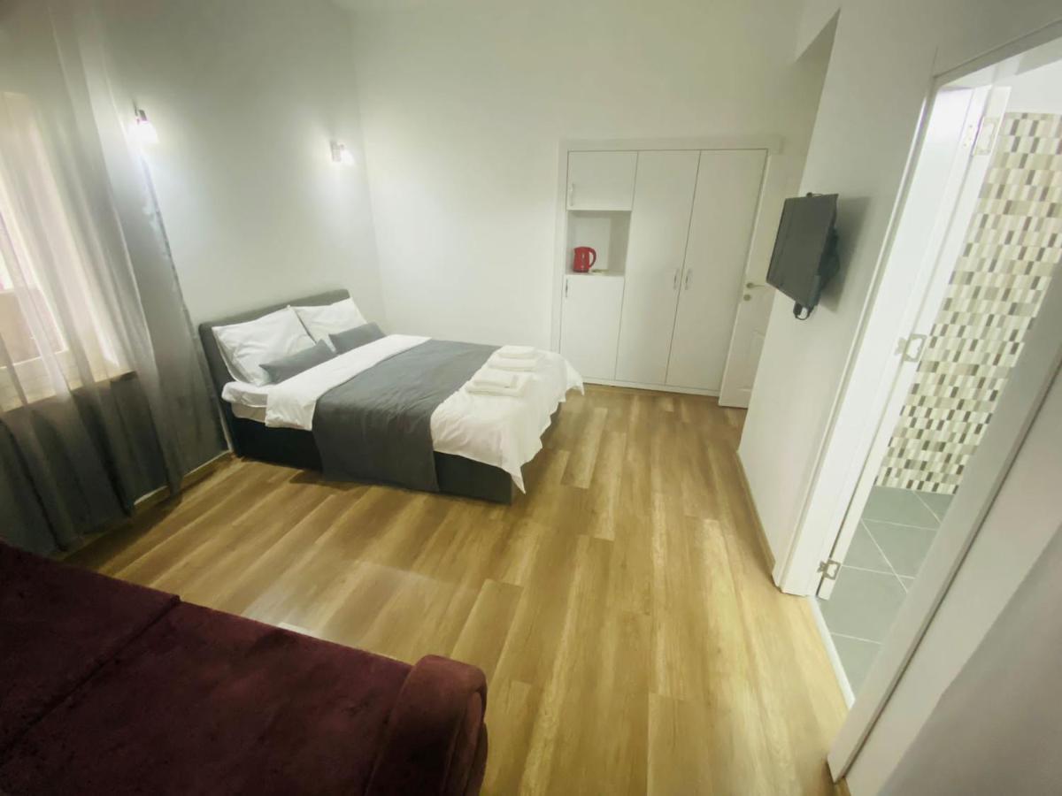 Secret Garden Guest House 02 파마구스타 외부 사진